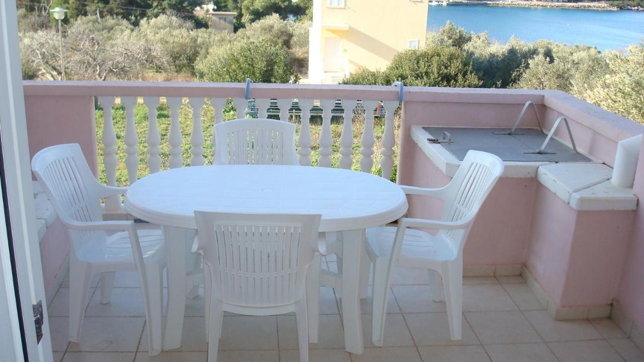 Apartments And Rooms By The Sea Cove Soline, Dugi Otok - 448 Veli Rat Exteriér fotografie